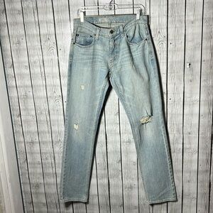Free world distressed messenger stretch skinny jeans size 32